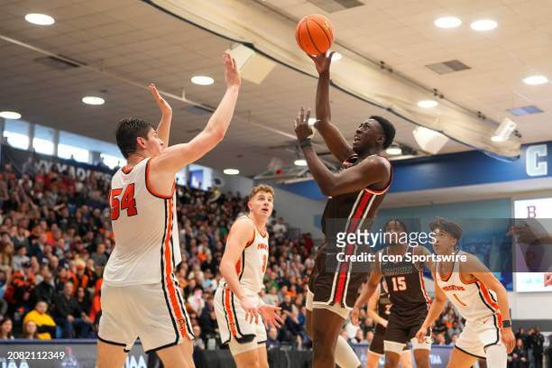 Brown Bears vs Yale Bulldogs